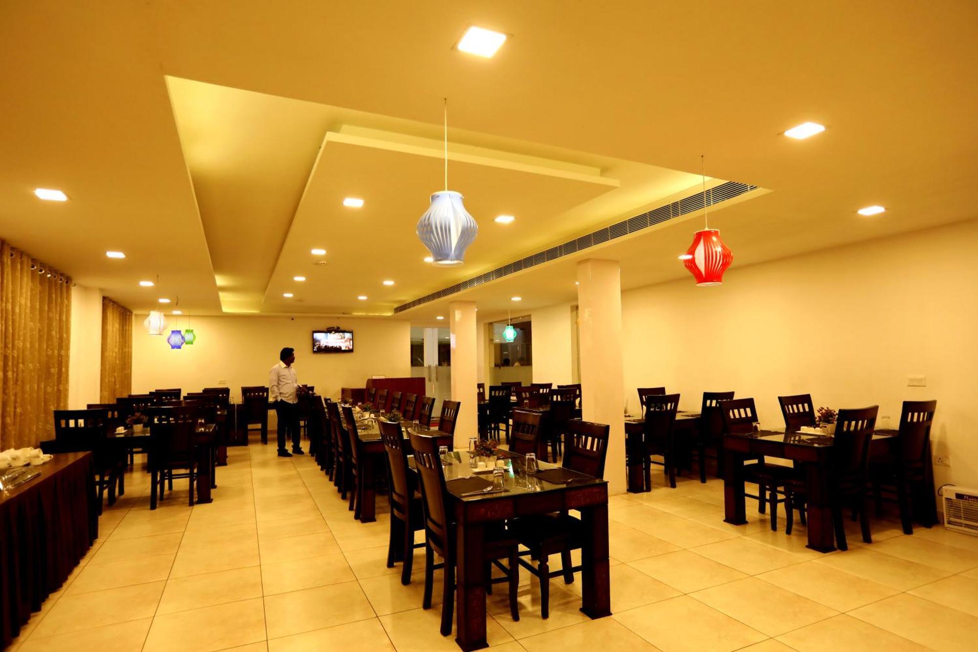 Hotel Queens Inn Velankanni Exteriér fotografie