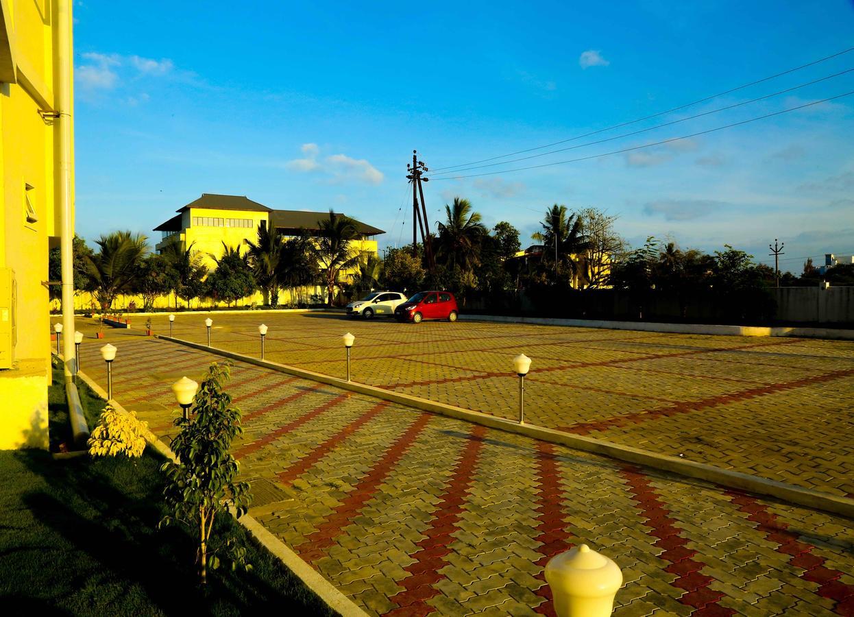 Hotel Queens Inn Velankanni Exteriér fotografie